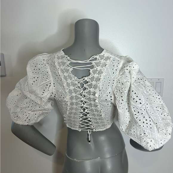 Gorgeous Bershka White Puff Sleeve Eyelet Crop Top❤️M - Picture 6 of 9